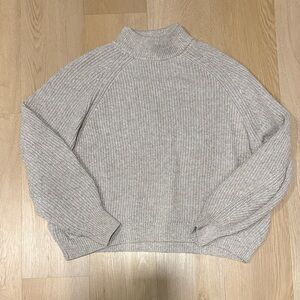 H&M Elegant Beige/Tan Women's Turtleneck Sweater